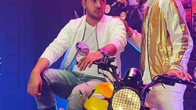 حودة بندق يحتفل بتجاوز كليب 