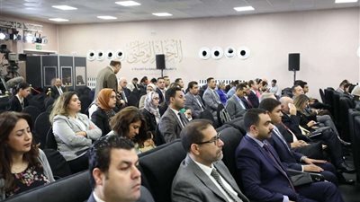 لؤي الخطيب في الحوار الوطني يحذر من الاعتماد الكامل على السوشيال ميديا.. ويطالب بالعودة للإعلام التقليدي