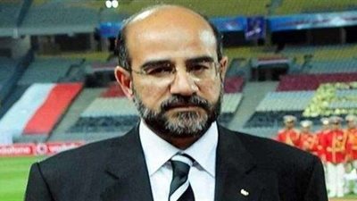 عامر حسين ردًا على أحد الإعلاميين: هاخد حقي الشخصي بالقانون وحق الاتحاد بلجنة الانضباط