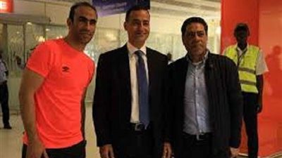 سفير مصر بالكونغو يُدعِّم بعثة الأهلي في مقر الإقامة والتدريبات