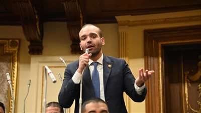 كريم السادات: توحيد الجهود العالمية لمواجهة التغيرات المناخية ضرورة ملحة