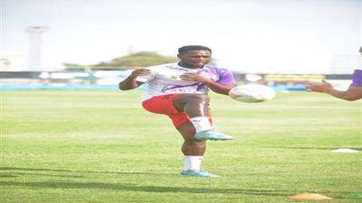 لاعب غاني يعلن إسلامه ويغير اسمه إلى محمد