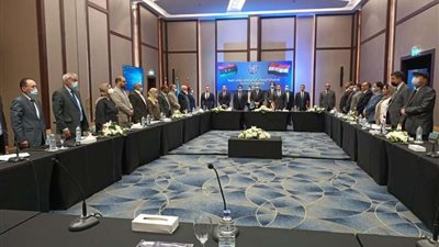 رئيس الحكومة الليبية يؤدى اليمين أمام مجلس النواب فى طبرق