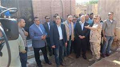 مدبولي يجري جولة تفقدية بمناطق القاهرة التاريخية