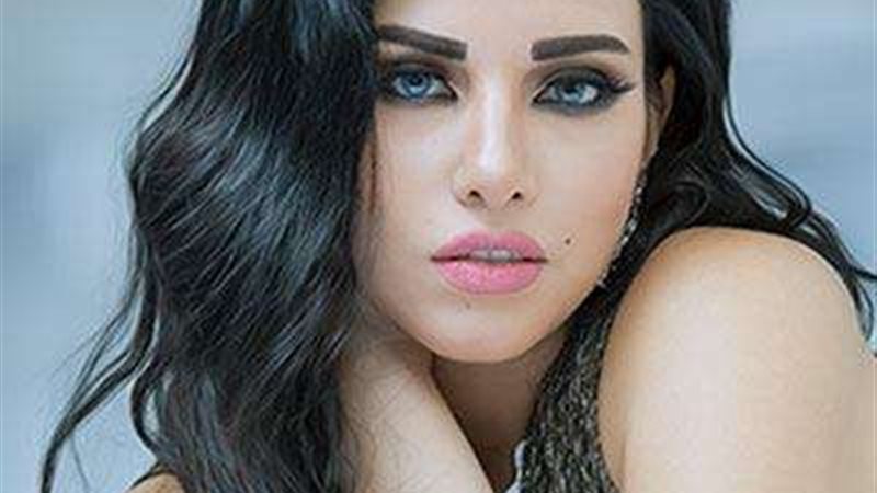 المطربة مروة نصر