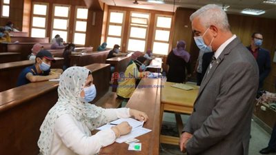 جامعة المنوفية تناقش الجديد في الطاقة المتجدد وبناء مجتمعات مستدامة في مصر