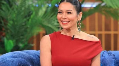 لقاء الخميسي: أنا مسلمة في الباسبور.. وأي دين فيه محبة أنا مؤمنة بيه