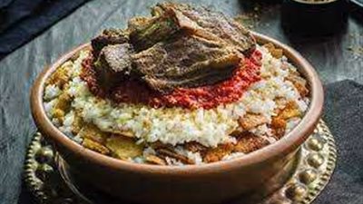 لا تخلو منها السفرة في العيد.. طريقة عمل الفتة المصرية