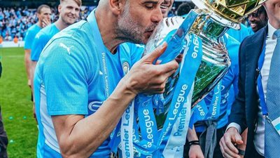 شاهد.. جوارديولا في معبد الكرنك خلال رحلته السياحية بمصر