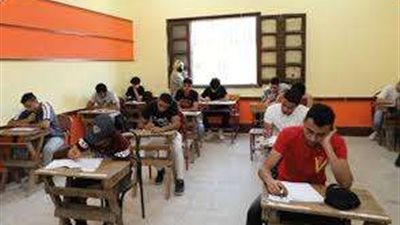 التعليم: امتحان الكيمياء مطابقا للمواصفات ومتدرج الصعوبة