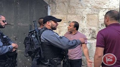 مستوطنون يهود يقتحمون الأقصى ويؤدون طقوسا تلمودية