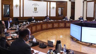 رئيس الوزراء يستعرض مقترح الخطة الاستثمارية للتعليم للعام المالي 2021/2022