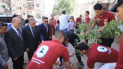 محافظ سوهاج يتفقد أعمال تطوير وتجميل منطقة سوق مدينة ناصر القديم