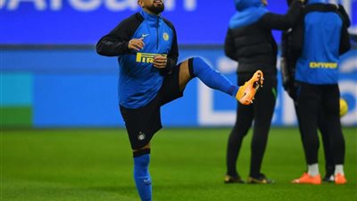 فيدال مطلوب في الدوري الفرنسي