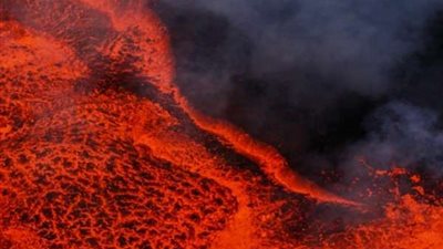 الأرصاد الجوية تحذر من حدوث تسونامي بتلك الدولة