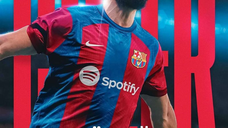 جوندوجان بقميص برشلونة