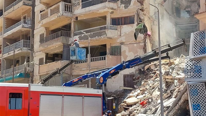 انهيار عقار الإسكندرية