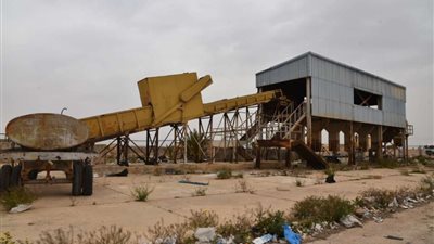 سكرتير عام محافظة مطروح يتفقد مصنع تدوير القمامة بالكيلو 9