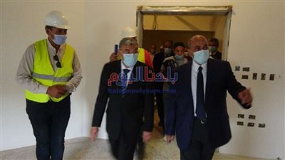 المحافظ ورئيس الجامعة يتفقدان الأعمال التنفيذية بالمستشفى الجامعي بالمنيا