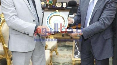محافـظ المنوفية يستقبل نقيب المحامين الجديد