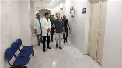 وكيل صحة الشرقية يتفقد عمل الفرق الطبية لمبادرة ١٠٠ يوم صحة بمركز ومدينة ديرب نجم