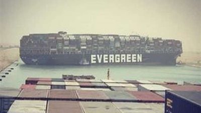 بعد توقف قناة السويس.. ماذا يحدث فى أكبر مجري ملاحة فى العالم؟ 