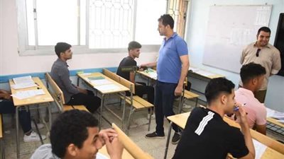 ضبط 6 حالات غش إلكتروني في امتحانات مادتي الفيزياء والتاريخ