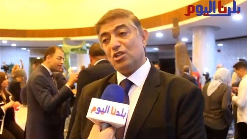 هشام عبد العزيز