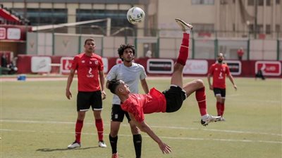 الفريق الأول للأهلي يفوز على الشباب برباعية