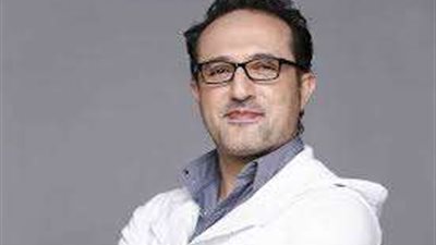 بعد عودته من الحج.. شريف مدكور يعلن إصابة بفيروس كورونا