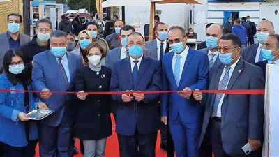 محافظ الإسكندرية يفتتح معرض الإسكندرية للكتاب بأرض كوتة (صور)