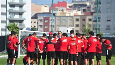 وزير الرياضة يطمئن على  استعدادات المنتخب الأوليمبي لمواجهة منتخب غينيا في نصف نهائي أمم أفريقيا