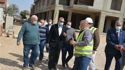 محافظ القليوبية يتفقد سير العمل بمستشفى طوخ المركزي