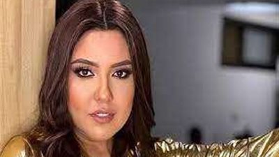 بعد تعرضة لأزمة صحية.. نقل والد الفنانة مي كساب للعناية المركزة