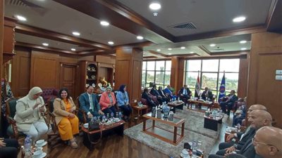 بالصور.. محافظ السويس  يستقبل وفد النواب لوضع اللمسات الأخيرة لإطلاق التأمين الصحي الشامل