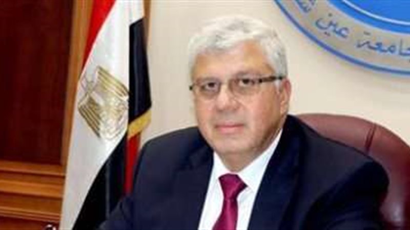 الدكتور أيمن عاشور