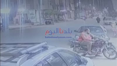 كريم السادات ينعى شقيقتين بعد مصرعهما تحت عجلات سيارة