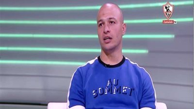 حماده طلبة يكشف عن قدوته.. وطارق حامد يستحق تمثال