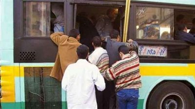 التحقيق في تحرش شاب بفتاة داخل أتوبيس.. وسرعة ضبط المتهم