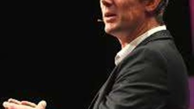 نقل فان دير سار إلى المستشفى بعد تعرضه لنزيف في المخ