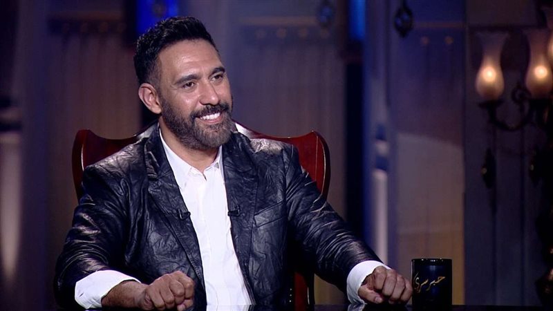 الفنان عمرو مصطفي