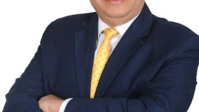 استشاري يحذر من تطبيق 