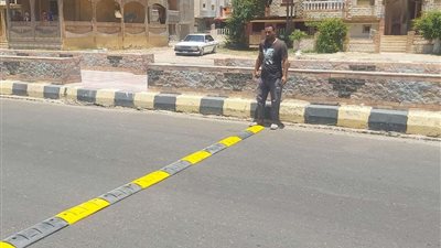 تركيب مطبات صناعية بمدينة بلطيم