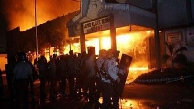 مقتل شخص فى تبادل لإطلاق النار بمقر الشرطة الإندونيسية