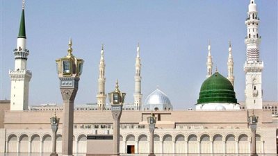 تفعيلًا للذكاء الاصطناعي.. 600 آلة تعمل على مدار الساعة في الحرم النبوي
