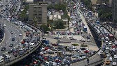 اعرف أماكن الزحمة.. الحالة المرورية بمحاور وميادين القاهرة والجيزة
