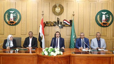 محافظ المنوفية يناقش آلية تفعيل المنظومة الالكترونية لحصر أصول واملاك الدولة