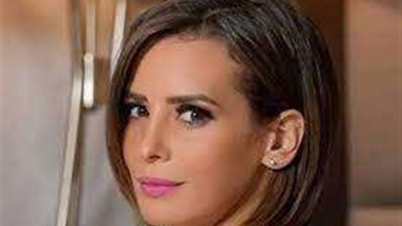 الفنانة إيمان العاصي