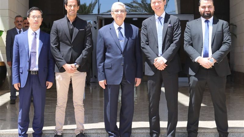 محمد شاكر وزير الكهرباء