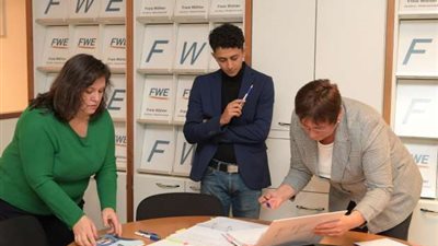 شابً مصريًا بألمانيا فاز في الانتخابات البرلمانية على مستوى الولايات